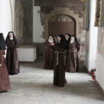 16.03.2018 Wąchock. Opactwo Cystersów. Zdjęcia do serialu „Korona Królów” / Jarosław Kubalski / Radio Kielce