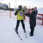 18.03.2018 Krajno Stok narciarski. Stefan Pożoga ustanowił rekord Guinessa w czasie jazdy na nartach. Jeździł nieprzerwanie przez 25 godzin i 10 minut / Jarosław Kubalski / Radio Kielce