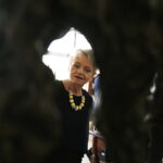 23.03.2018 Kielce. Aktorka Anna Seniuk odwiedziła Liceum Plastyczne / Jarosław Kubalski / Radio Kielce