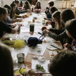 27.03.2018 Kielce. Liceum Plastyczne. Konkurs plastyczny. Jak w kreatywny sposób wykorzystać śmieci / Jarosław Kubalski / Radio Kielce