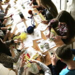 27.03.2018 Kielce. Liceum Plastyczne. Konkurs plastyczny. Jak w kreatywny sposób wykorzystać śmieci / Jarosław Kubalski / Radio Kielce