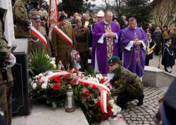 Uroczystości patriotyczne. 74. rocznica mordu na mieszkańcach Bielin podczas II wojny światowej / Michał Kita / Radio Kielce