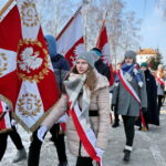 Narodowy Dzień Pamięci "Żołnierzy Wyklętych". Złożenie kwiatów przed pomnikiem na cmentarzu na Piaskach / Marzena Mąkosa / Radio Kielce
