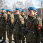 Narodowy Dzień Pamięci "Żołnierzy Wyklętych". Złożenie kwiatów przed pomnikiem na cmentarzu na Piaskach / Marzena Mąkosa / Radio Kielce