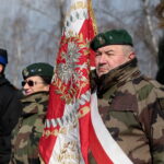 Narodowy Dzień Pamięci "Żołnierzy Wyklętych". Złożenie kwiatów przed pomnikiem na cmentarzu na Piaskach / Marzena Mąkosa / Radio Kielce