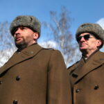 Narodowy Dzień Pamięci "Żołnierzy Wyklętych". Złożenie kwiatów przed pomnikiem na cmentarzu na Piaskach. Na zdjęciu: płk Paweł Chabielski / Marzena Mąkosa / Radio Kielce