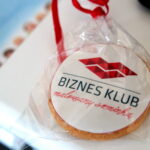 Badanie USG dzieci na kieleckim Rynku w mobilnej klinice / Marzena Mąkosa / Radio Kielce