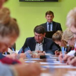 "Dyktando Gwarowe" zorganizowane przez Stowarzyszenie Przyjaciół Św. Katarzyny i Doliny Wilkowskiej oraz Urząd Miasta i Gminy Bodzentyn. / Marzena Mąkosa / Radio Kielce