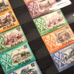 Filateliści w Wojewódzkim Domu Kultury. / Marzena Mąkosa / Radio Kielce