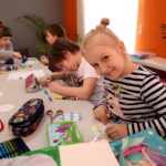 Warsztaty w klimacie wielkanocnym w szkole Studia Językowego Funky English / Marzena Mąkosa / Radio Kielce