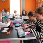 Warsztaty w klimacie wielkanocnym w szkole Studia Językowego Funky English / Marzena Mąkosa / Radio Kielce