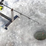 Wędkarze nad Zalewem Cedzyna / Marzena Mąkosa / Radio Kielce