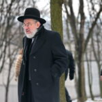 Uroczyste otwarcie ohelu (kaplicy nagrobnej) ostrowieckiego cadyka Jechiela Meira Halsztoka. Kaplicę ufndował jego wnuk, w prace związane z odszukaniem miejsca pochówku cadyka zaangażowani byli ostrowieccy archeolodzy. / Marzena Mąkosa / Radio Kielce