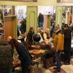 Giełda kolekcjonerska w Wojewódzkim Domu Kultury / Marzena Mąkosa / Radio Kielce