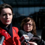 Konferencja PO dotycząca niedzieli bez handlu. Na zdjęciu: Marzena Okła - Drenowicz - posłanka PO / Marzena Mąkosa / Radio Kielce