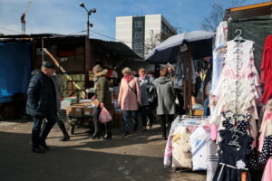 Pierwsza niedziela bez handlu. Bazary / Marzena Mąkosa / Radio Kielce