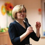 Spotkanie posłanki PiS, Anny Krupki z mieszkańcami Wolicy i okolic. Na zdjęciu: Anna Krupka - posłanka PiS / Marzena Mąkosa / Radio Kielce