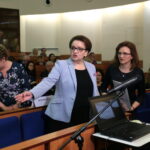 Spotkanie z Anną Zalewską - Minister Edukacji Narodowej. Inauguracja cyklu konferencji poświęconych edukacji zdrowotnej w szkole w Świętokrzyskim Urzędzie Wojewódzkim. Anna Zalewska - Minister Edukacji Narodowej i Agata Wojtyszek - wojewoda świętokrzyski  / Marzena Mąkosa / Radio Kielce