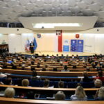 Spotkanie z Anną Zalewską - Minister Edukacji Narodowej. Inauguracja cyklu konferencji poświęconych edukacji zdrowotnej w szkole w Świętokrzyskim Urzędzie Wojewódzkim. / Marzena Mąkosa / Radio Kielce