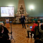 "Umebluj swój samorząd" - cykl spotkań w ramach konsultacji programu wyborczego dla Kielc. Na zdjęciu: Artur Gierada - poseł PO / Marzena Mąkosa / Radio Kielce