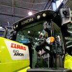 XXIV Międzynarodowe Targi Techniki Rolniczej AGROTECH. Ciągnik ARION 610 / Marzena Mąkosa / Radio Kielce