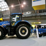 XXIV Międzynarodowe Targi Techniki Rolniczej AGROTECH. Pług obracalny PX V / Marzena Mąkosa / Radio Kielce