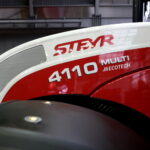 Ruszyły Targi Agrotech. STEYR MULTI ECOTECH 4110 / Marzena Mąkosa / Radio Kielce