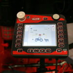 Ruszyły Targi Agrotech. Zaczepiany opryskiwacz polowy LEXIS 3000  / Marzena Mąkosa / Radio Kielce