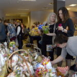 Kiermasz Wielkanocny w Starostwie Powiatowym / Marzena Mąkosa / Radio Kielce