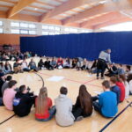 Projekt "Zachować pamięć" - młodzież z Izraela w Zespole Szkół Katolickich Diecezji Kieleckiej w Kielcach / Marzena Mąkosa / Radio Kielce