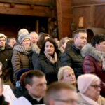 Droga Krzyżowa z kościoła Niepokalanego Serca Najświętszej Maryi Panny przy ulicy Urzędniczej do klasztoru na Karczówce / Marzena Mąkosa / Radio Kielce