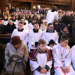 Droga Krzyżowa z kościoła Niepokalanego Serca Najświętszej Maryi Panny przy ulicy Urzędniczej do klasztoru na Karczówce / Marzena Mąkosa / Radio Kielce