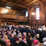 Droga Krzyżowa z kościoła Niepokalanego Serca Najświętszej Maryi Panny przy ulicy Urzędniczej do klasztoru na Karczówce / Marzena Mąkosa / Radio Kielce