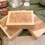 Wielkanocna giełda prac uczniowskich w kieleckim Plastyku / Marzena Mąkosa / Radio Kielce