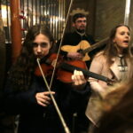 Światowe Dni Młodzieży na szczeblu diecezjalnym. Msza święta w Bazylice Katedralnej / Marzena Mąkosa / Radio Kielce