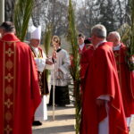 Niedziela Palmowa w Bazylice Katedralnej. Na zdjęciu: biskup Jan Piotrowski / Marzena Mąkosa / Radio Kielce