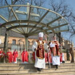 Niedziela Palmowa w Bazylice Katedralnej. Na zdjęciu: biskup Jan Piotrowski / Marzena Mąkosa / Radio Kielce