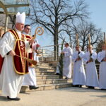 Niedziela Palmowa w Bazylice Katedralnej. Na zdjęciu: biskup Jan Piotrowski / Marzena Mąkosa / Radio Kielce