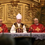 Niedziela Palmowa w Bazylice Katedralnej. Na zdjęciu: biskup Jan Piotrowski / Marzena Mąkosa / Radio Kielce