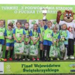 Turniej piłki nożnej „Z podwórka na stadion o Puchar Tymbarku” / cyfrasport.pl