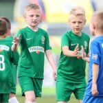 Turniej piłki nożnej „Z podwórka na stadion o Puchar Tymbarku” / cyfrasport.pl