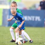 Turniej piłki nożnej „Z podwórka na stadion o Puchar Tymbarku” / cyfrasport.pl