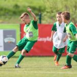 Turniej piłki nożnej „Z podwórka na stadion o Puchar Tymbarku” / cyfrasport.pl