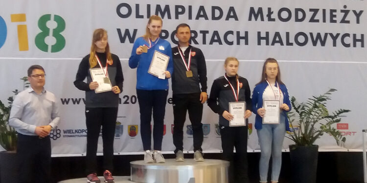 Olga Pochylska została brązową medalistką Ogólnopolskiej Olimpiady Młodzieży w taekwondo olimpijskim w konkurencji walka sportowa / Dragon Starachowice