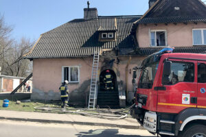 Pożar w kamienicy przy ulicy Robotniczej w Starachowicach / słuchacz