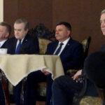 Minister Kultury i Dziedzictwa Narodowego Piotr Gliński spotkał się z mieszkańcami Sandomierza / Kamil Włosowicz / Radio Kielce