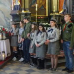 X Marsz Pamięci poświęcony partyzanckiemu oddziałowi Armii Krajowej "Spaleni". Msza w kościele pw. Apostołów Piotra i Pawła / Ewa Pociejowska-Gawęda / Radio Kielce