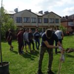 Jędrzejów. Sadzenie drzew. Akcja Zielony Jędrzejów / Ewa Pociejowska - Gawęda / Radio Kielce