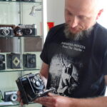 Wystawa aparatów fotograficznych Piotra Walerona w Jędrzejowie / Ewa Pociejowska-Gawęda / Radio Kielce