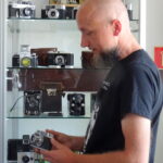 Wystawa aparatów fotograficznych Piotra Walerona w Jędrzejowie / Ewa Pociejowska-Gawęda / Radio Kielce